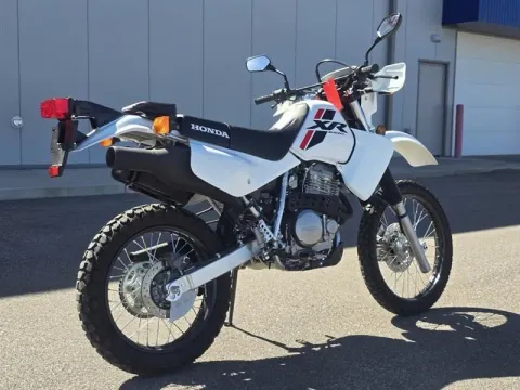 Photos of 2023 Honda XR650L for sale in Pueblo West, CO at Strictly Powersports