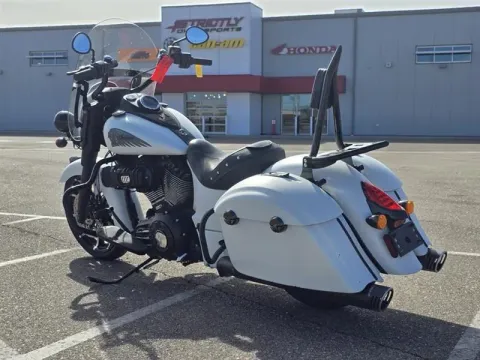 More photos of 2019 Indian Springfield Dark Horse at Strictly Powersports, CO