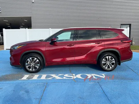 Photos of 2020 Toyota Highlander XLE for sale in Alexandria, LA at Hixson Autoplex of Alexandria Ford