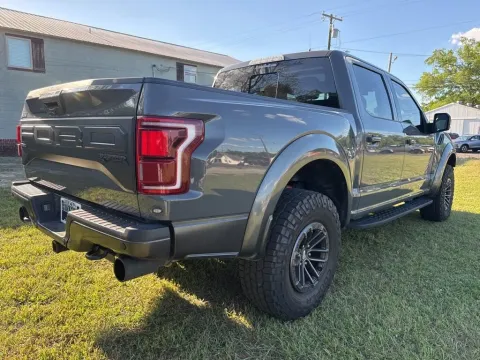 More photos of 2020 Ford F-150 Raptor at Hixson Chevrolet of DeRidder, LA