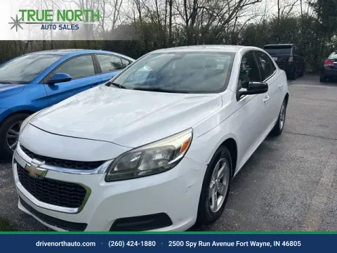 White 2015 Chevrolet Malibu LS for sale in Fort Wayne, IN