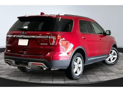 More photos of 2016 Ford Explorer XLT at True North Auto Sales, IN