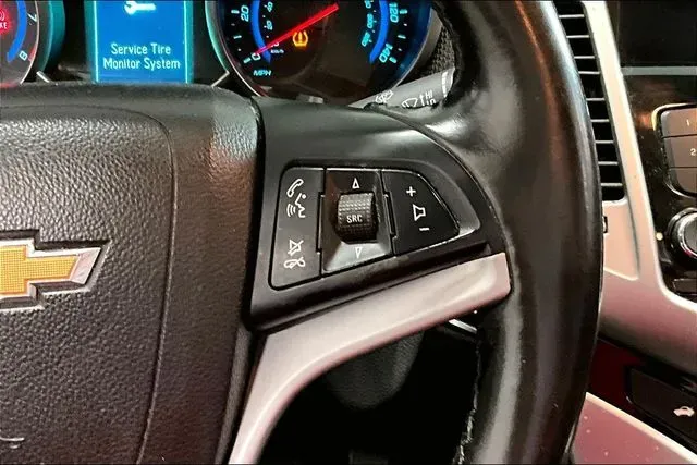 2016 Chevrolet Cruze Limited 2LT - Photo 12