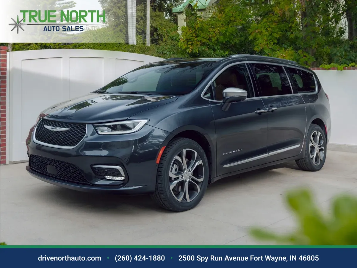 2021 Chrysler Pacifica Touring L for sale in Fort Wayne, IN