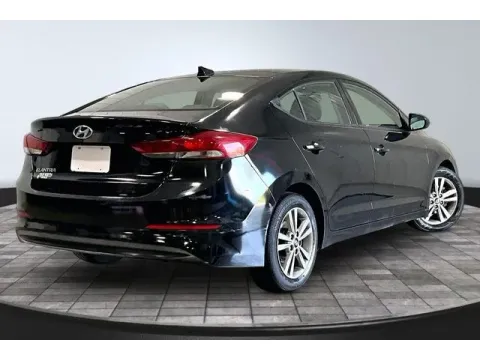 More photos of 2018 Hyundai Elantra SEL at True North Auto Sales, IN