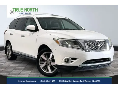 White 2015 Nissan Pathfinder Platinum for sale in Fort Wayne, IN