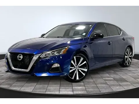 Another view of 2022 Nissan Altima 2.5 SR for sale in Fort Wayne, IN at True North Auto Sales