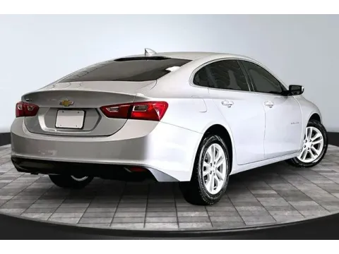 More photos of 2018 Chevrolet Malibu LT at True North Auto Sales, IN