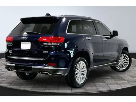 More photos of 2017 Jeep Grand Cherokee Summit at True North Auto Sales, IN