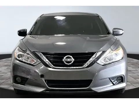 Photos of 2018 Nissan Altima 2.5 SL for sale in Fort Wayne, IN at True North Auto Sales
