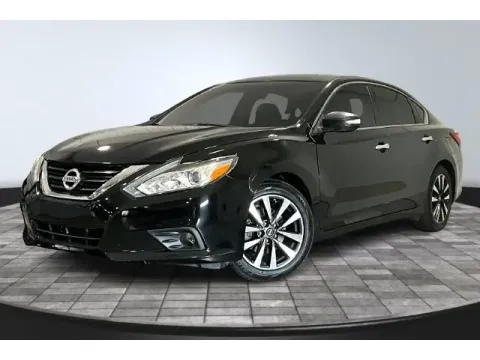 Another view of 2018 Nissan Altima 2.5 SL for sale in Fort Wayne, IN at True North Auto Sales