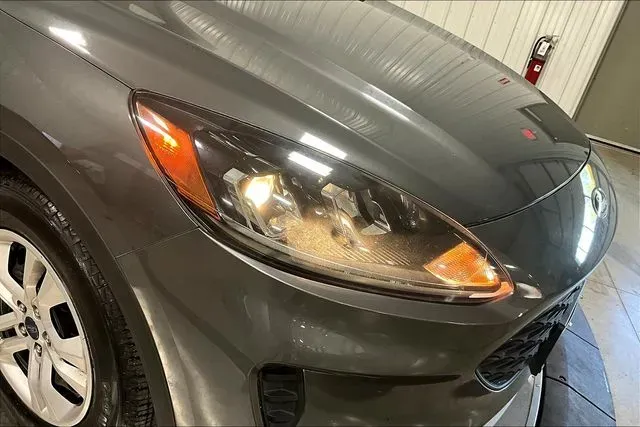2022 Ford Escape S - Photo 29