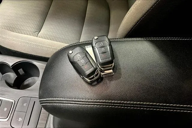 2022 Ford Escape S - Photo 32