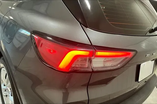2022 Ford Escape S - Photo 22