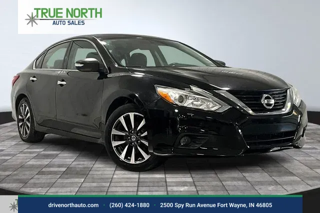 Black 2016 Nissan Altima 2.5 SV for sale in Fort Wayne, IN