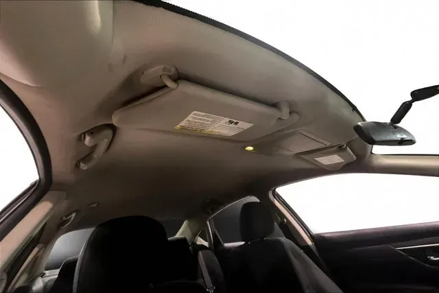 2016 Nissan Altima SV - Photo 25