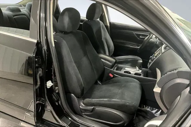 2016 Nissan Altima SV - Photo 27
