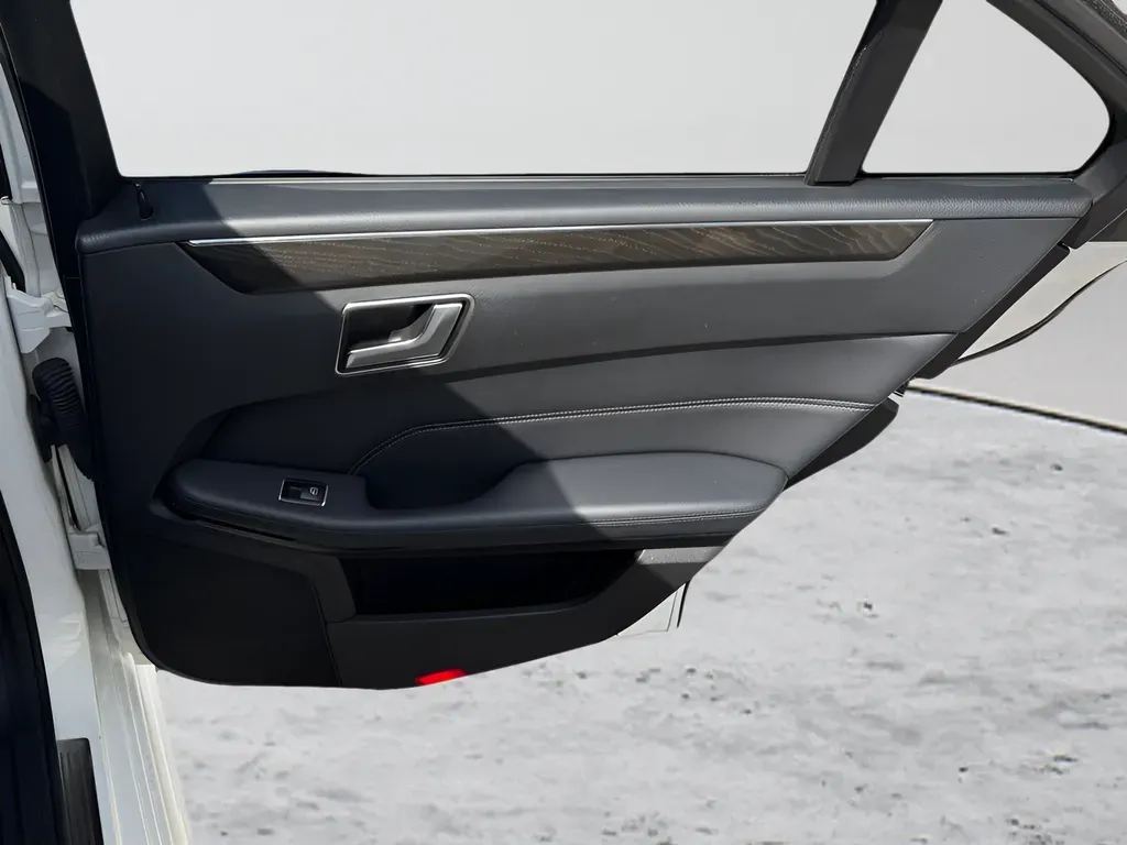2015 Mercedes-Benz E-Class E350 Sport - Photo 18