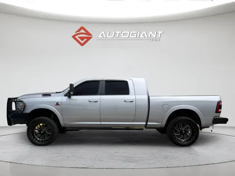 More photos of 2021 Ram 3500 Laramie at AutoGiant USA Fishers, IN