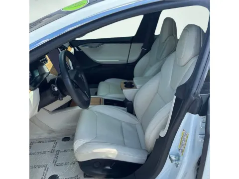 More photos of 2019 Tesla Model S Performance at AutoGiant USA Fishers, IN