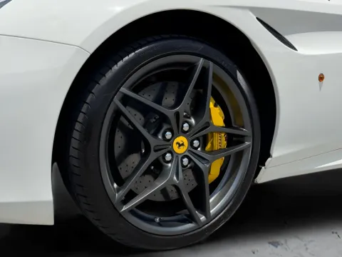 More photos of 2015 Ferrari California T at AutoGiant USA Fishers, IN