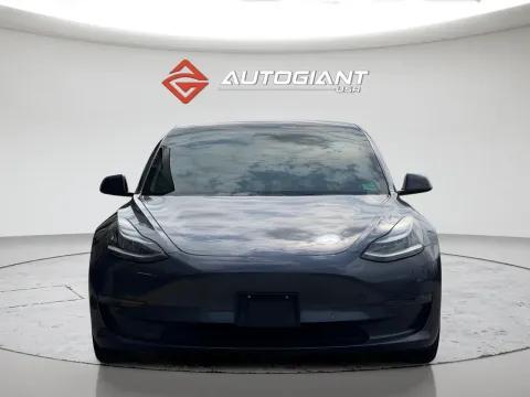 More photos of 2019 Tesla Model 3 Long Range at AutoGiant USA Fishers, IN