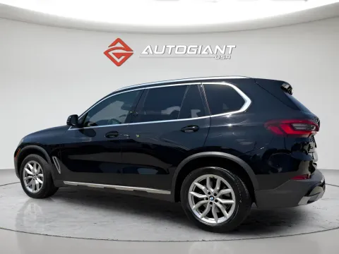 More photos of 2022 BMW X5 xDrive40i at AutoGiant USA Fishers, IN