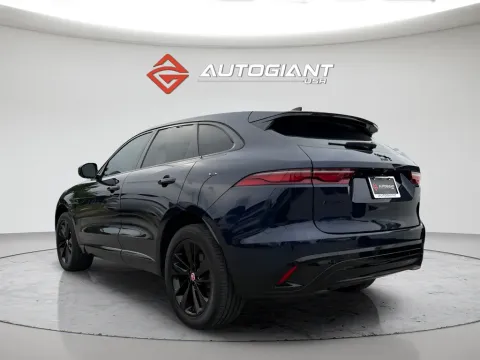 More photos of 2021 Jaguar F-PACE P250 S at AutoGiant USA Fishers, IN