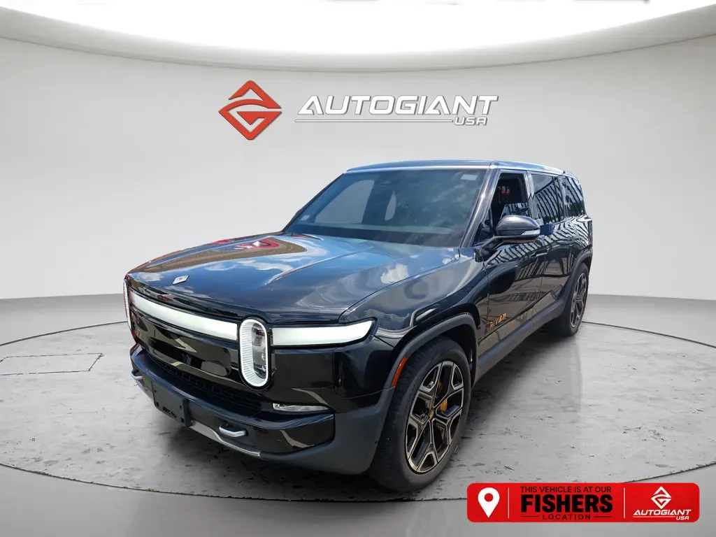 Black 2023 Rivian R1S Adventure Quad Motor Large Pack for sale in Fishers, IN