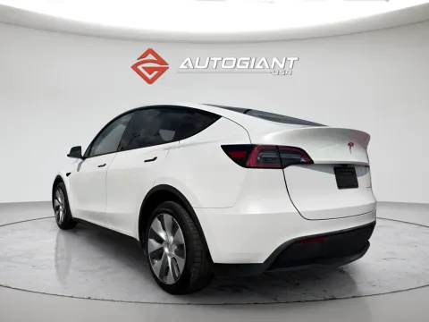 More photos of 2023 Tesla Model Y Long Range at AutoGiant USA Fishers, IN