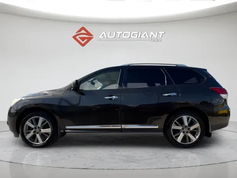 Another view of 2015 Nissan Pathfinder Platinum for sale in Fishers, IN at AutoGiant USA Fishers