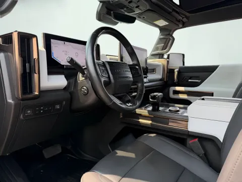More photos of 2024 GMC Hummer EV Pickup 3X at AutoGiant USA Fishers, IN