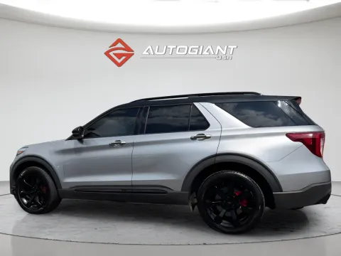 More photos of 2020 Ford Explorer ST at AutoGiant USA Fishers, IN