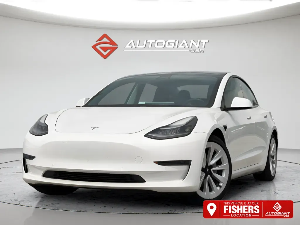 White 2021 Tesla Model 3 Standard Range Plus for sale in Fishers, IN