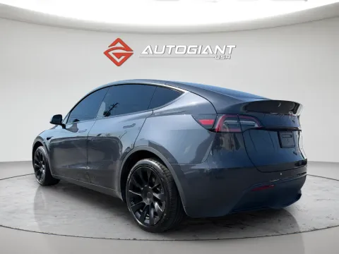 More photos of 2024 Tesla Model Y Long Range at AutoGiant USA Fishers, IN