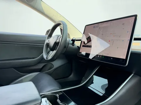 More photos of 2019 Tesla Model 3 Long Range at AutoGiant USA Fishers, IN