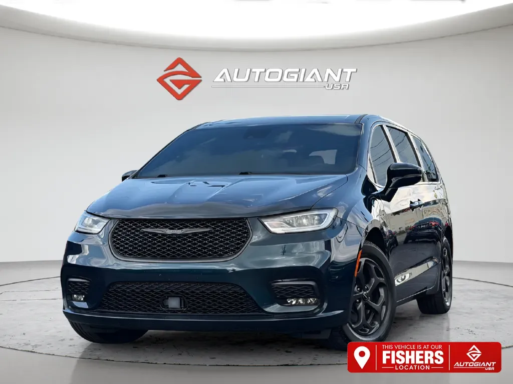 Blue 2022 Chrysler Pacifica Hybrid Touring L for sale in Fishers, IN