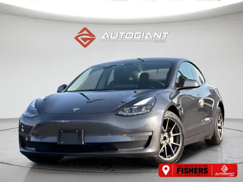 Silver 2021 Tesla Model 3 Standard Range Plus for sale in Fishers, IN