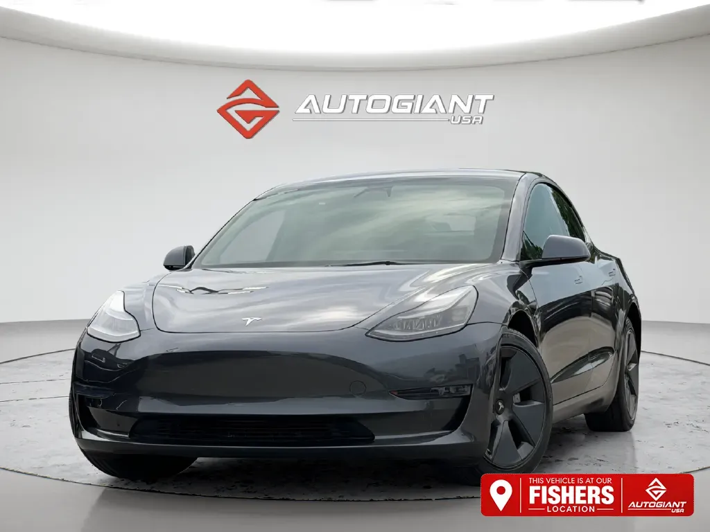 Silver 2021 Tesla Model 3 Standard Range Plus for sale in Fishers, IN