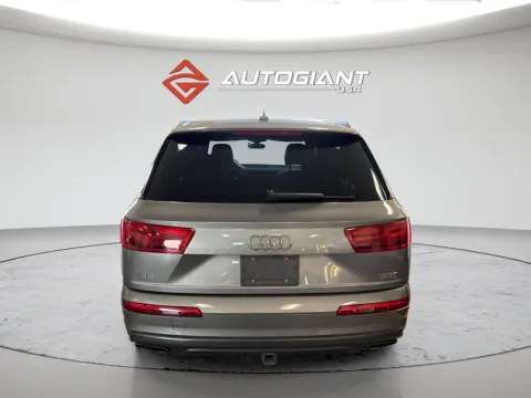 More photos of 2017 Audi Q7 3.0T Prestige at AutoGiant USA Fishers, IN