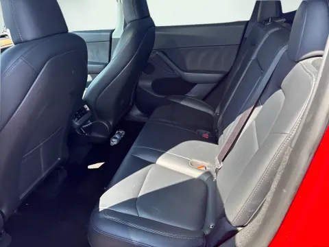 More photos of 2023 Tesla Model Y Long Range at AutoGiant USA Fishers, IN