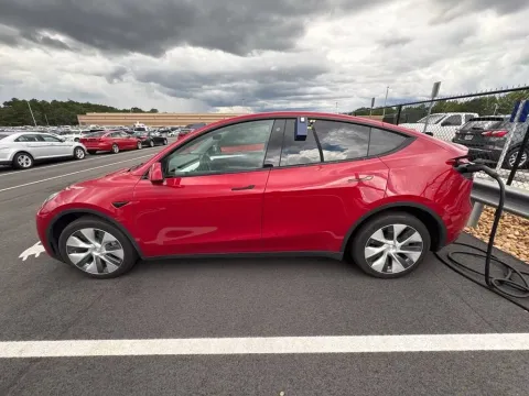 More photos of 2023 Tesla Model Y Long Range at AutoGiant USA Fishers, IN