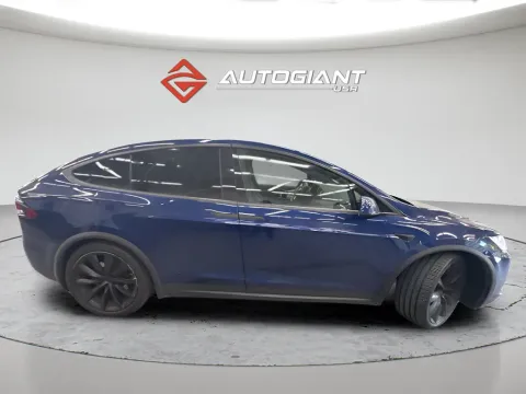 More photos of 2018 Tesla Model X 100D at AutoGiant USA Fishers, IN
