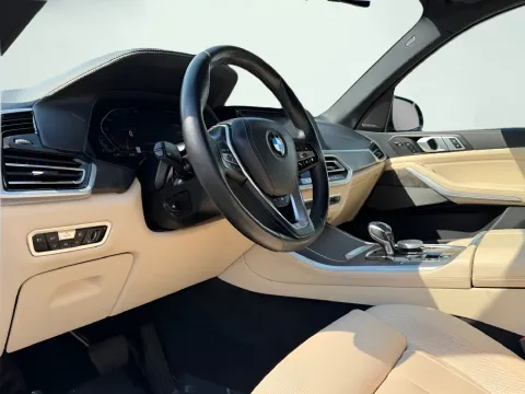More photos of 2021 BMW X5 xDrive40i at AutoGiant USA Fishers, IN