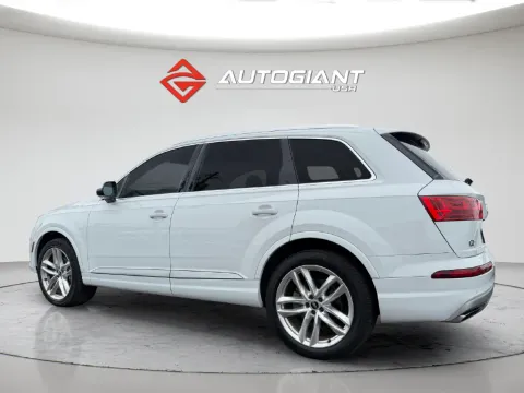 More photos of 2017 Audi Q7 3.0T Prestige at AutoGiant USA Fishers, IN