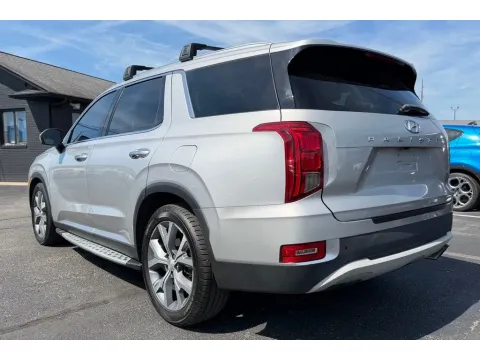 More photos of 2021 Hyundai Palisade SEL at AutoGiant USA Fishers, IN