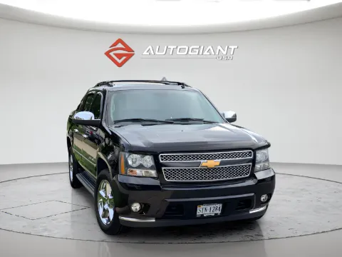 Another view of 2013 Chevrolet Avalanche 1500 LTZ for sale in Fishers, IN at AutoGiant USA Fishers
