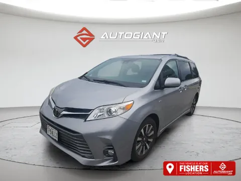 Silver 2018 Toyota Sienna XLE for sale in Fishers, IN