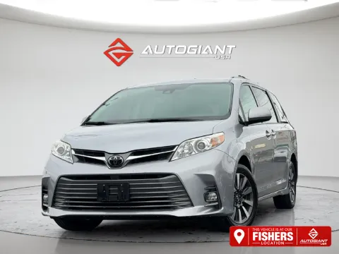 Silver 2018 Toyota Sienna XLE for sale in Fishers, IN