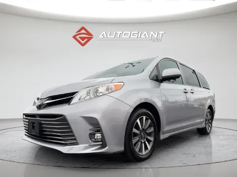 Photos of 2018 Toyota Sienna XLE for sale in Fishers, IN at AutoGiant USA Fishers